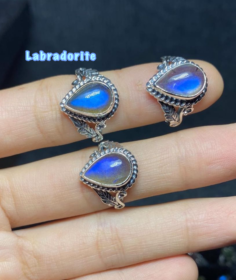 [ORDER TO MAKE] Water shaped Labradorite/Moonstone Boho style Silver Ring